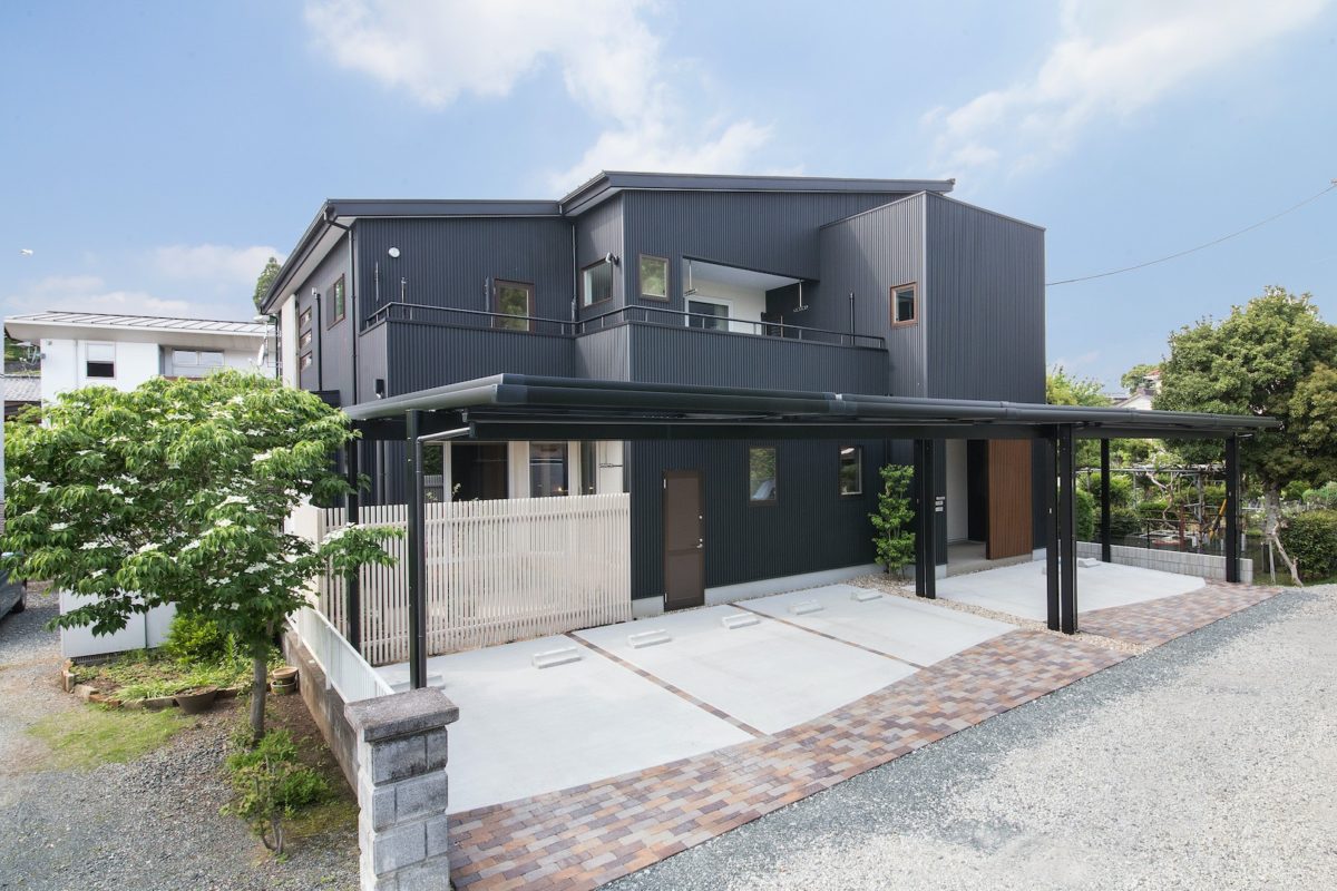 黒を基調としたスタイリッシュな外観