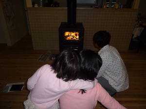 伊東様薪ストーブ.JPG