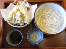 中濱様構造見学会・うどん屋 002.jpg